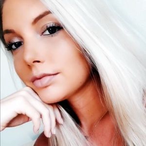 Meet your Posher, Madee